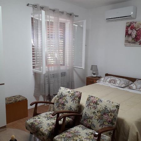 Soba Ivanka Mali Lošinj Buitenkant foto
